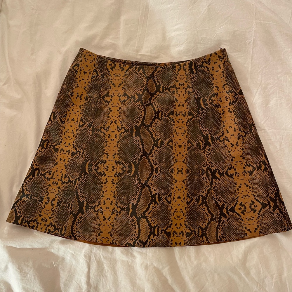 VEDA Snakeskin Mini Skirt, Size M